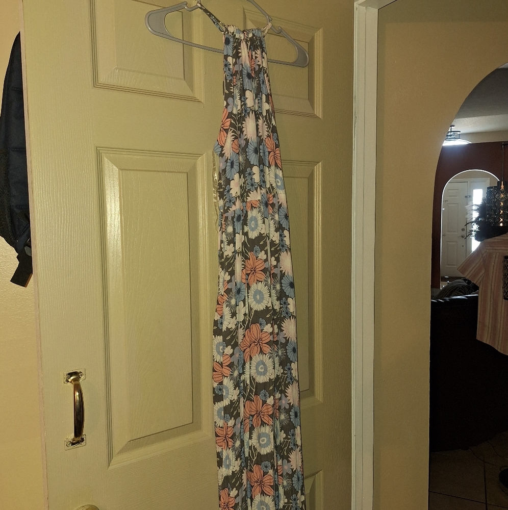 SO KOHLS Floral Halter Maxi Dress M NWT